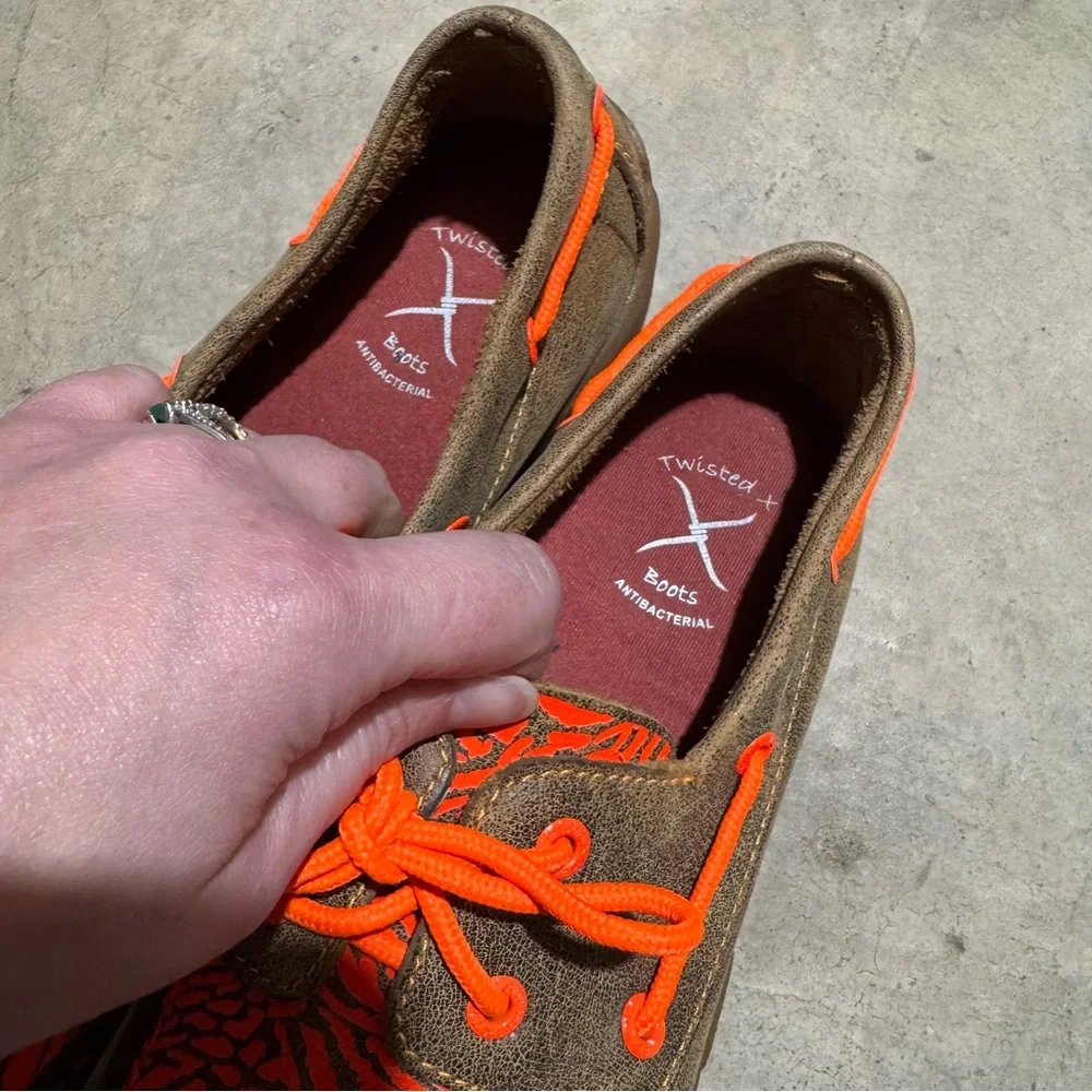 Twisted X Driving Moc Orange‎ Brown Leather Youth Size 6 Western Boho Festival